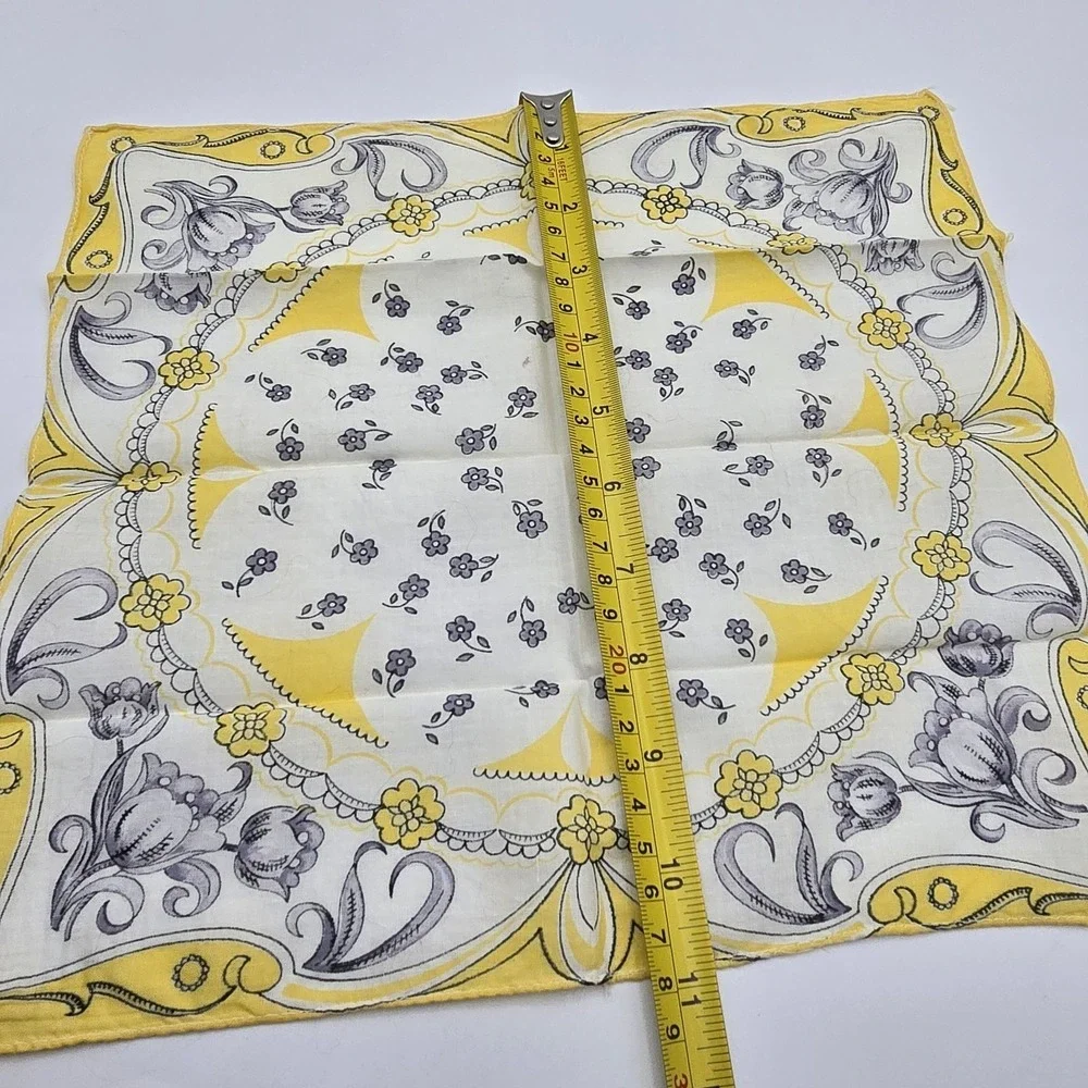Vintage FLOWERS Ladies Handkerchief Hanky‎ Floral Yellow